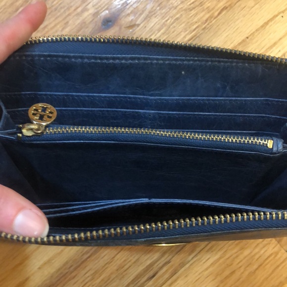 Tory Burch blue Long card wallet with change purse - Picture 6 of 10